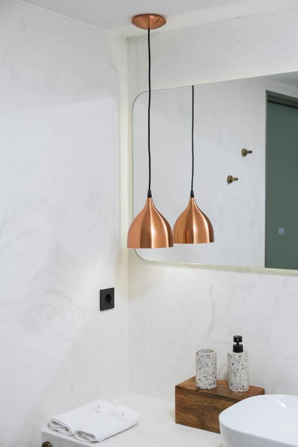 Suites De Luxe Katerina Kokkinos Pirgos Exterior foto