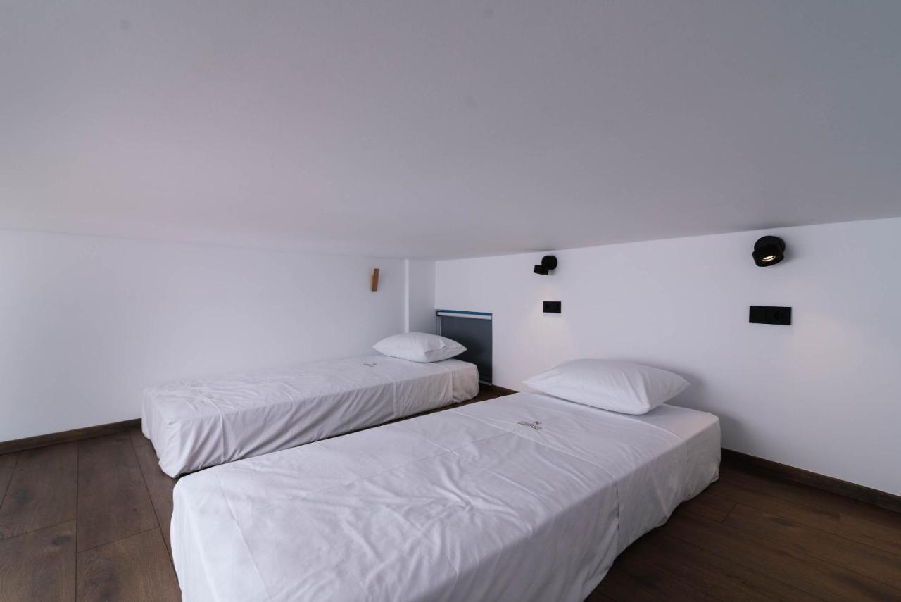 Suites De Luxe Katerina Kokkinos Pirgos Exterior foto